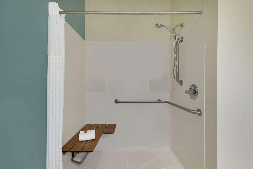 Baymont By Wyndham Grovetown Augusta Hotel Стая снимка